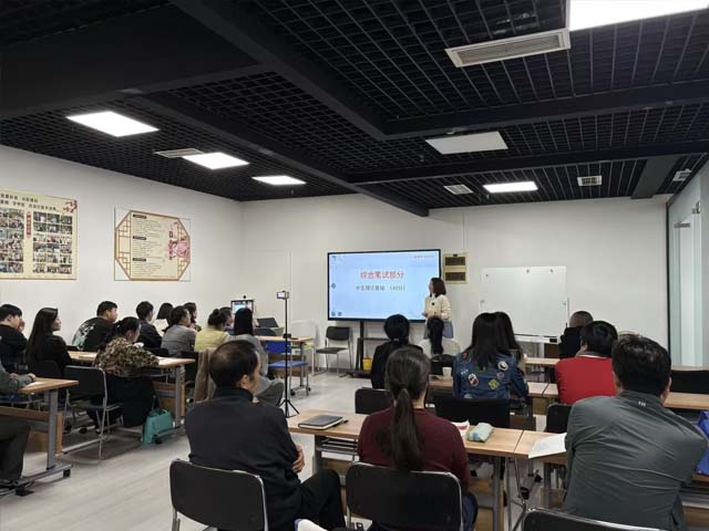 嶸領(lǐng)教育線下課開講!首開點石成金線下課帶你突破中醫(yī)基礎(chǔ)理論重難點?! 前言